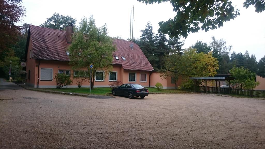 Gasthof Wilhelm Tell Fremdenzimmer زيمدورف المظهر الخارجي الصورة